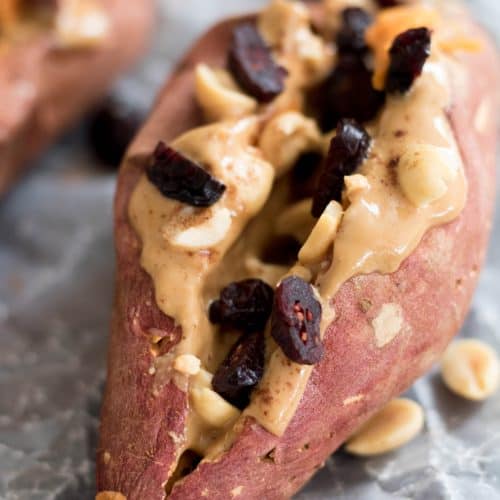 gros plan de la recette de petit déjeuner avec patates douces