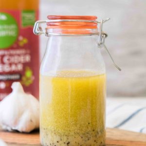 Vinaigrette au vinaigre de cidre de pomme cru
