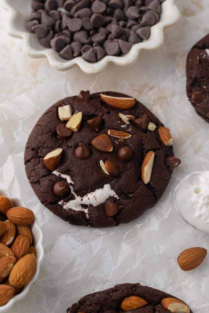 Cookies Rocky Road Crumbl