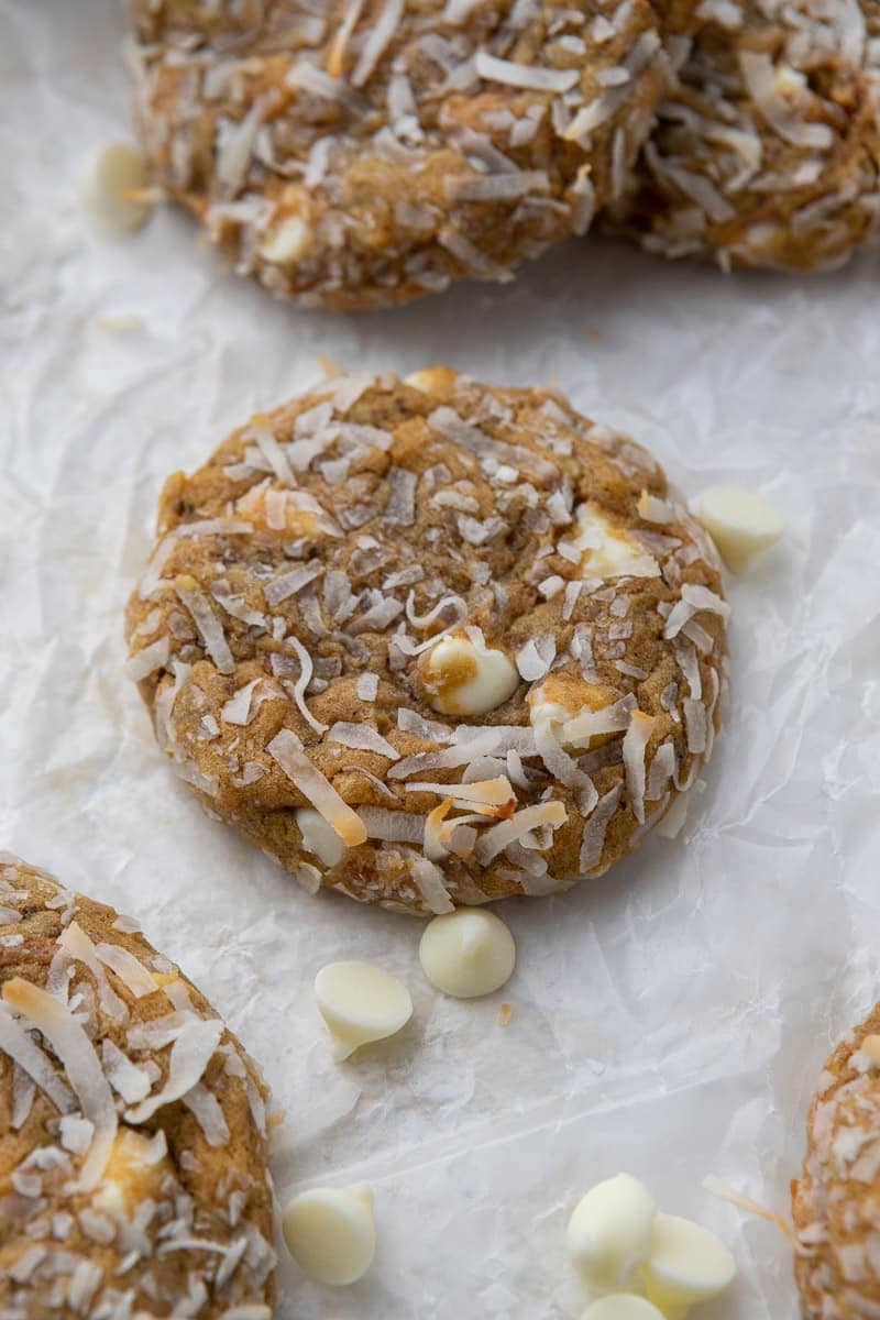 Cookies moelleux au coco et blanc en chocolat