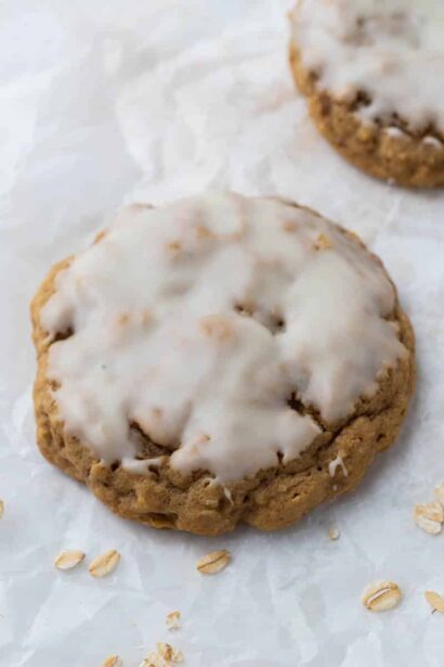 Les meilleures biscuits à l’avoine glacés de Crumbl