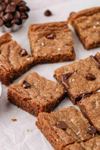 Barres de biscuits aux pépites de chocolat aux tomates sucrées