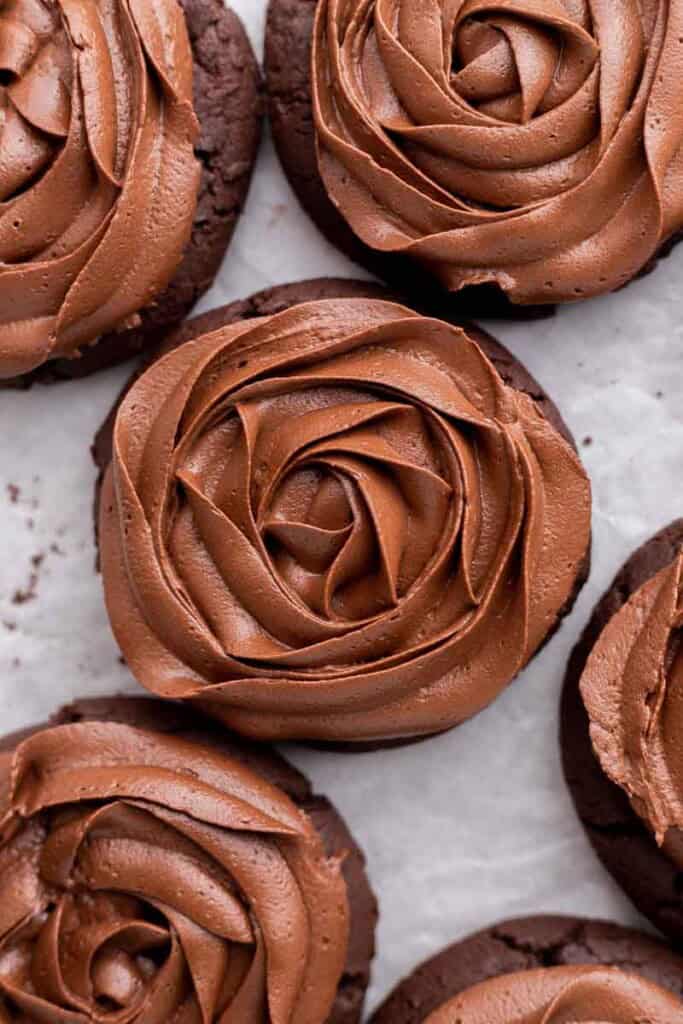Gros plan de cookies chocolatés