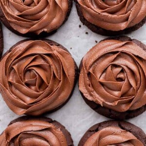 CRUMBL cookies gâteau au chocolat