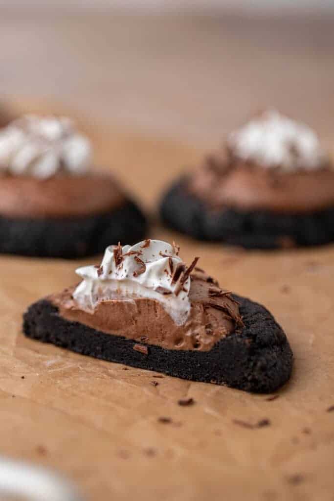 Cookies Cason de tarte à la crème de soie française coupés en deux