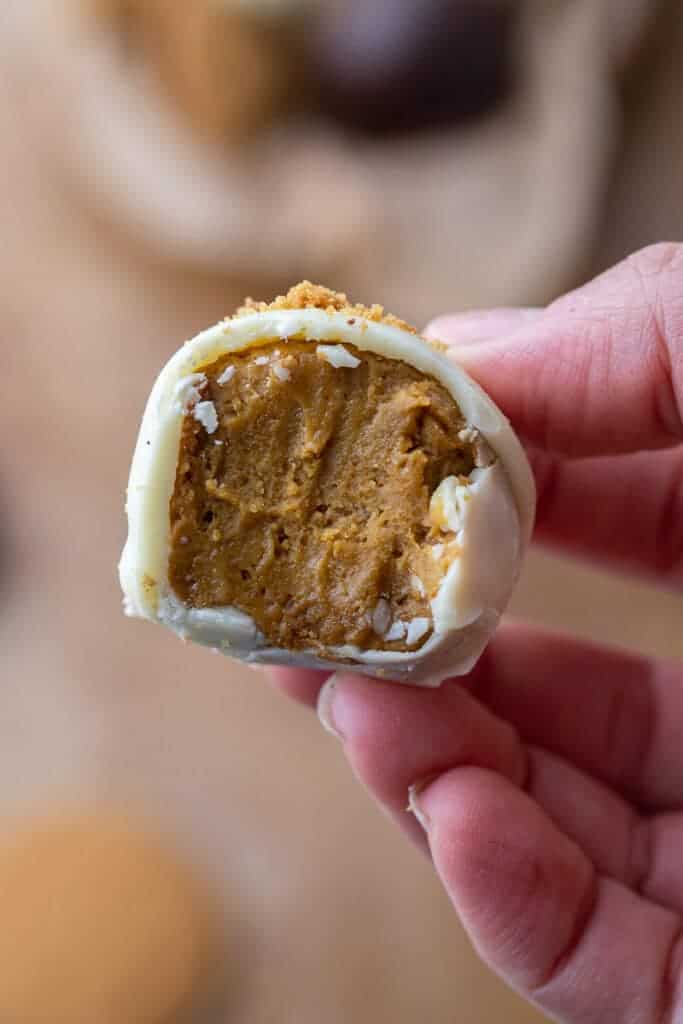 Truffe à la citrouille avec une bouchée