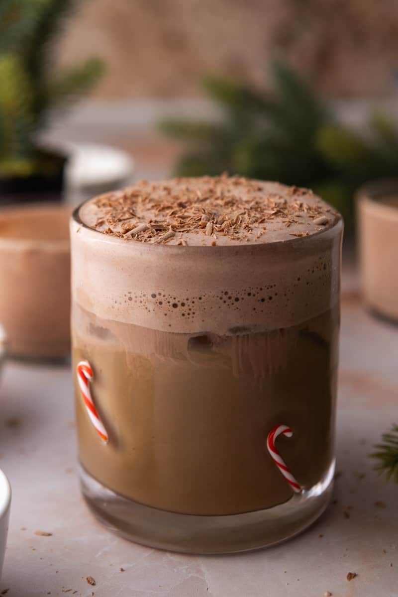 Recette Facile de Noël : Mocha Blanc à la Menthe de Starbucks, Version Maison