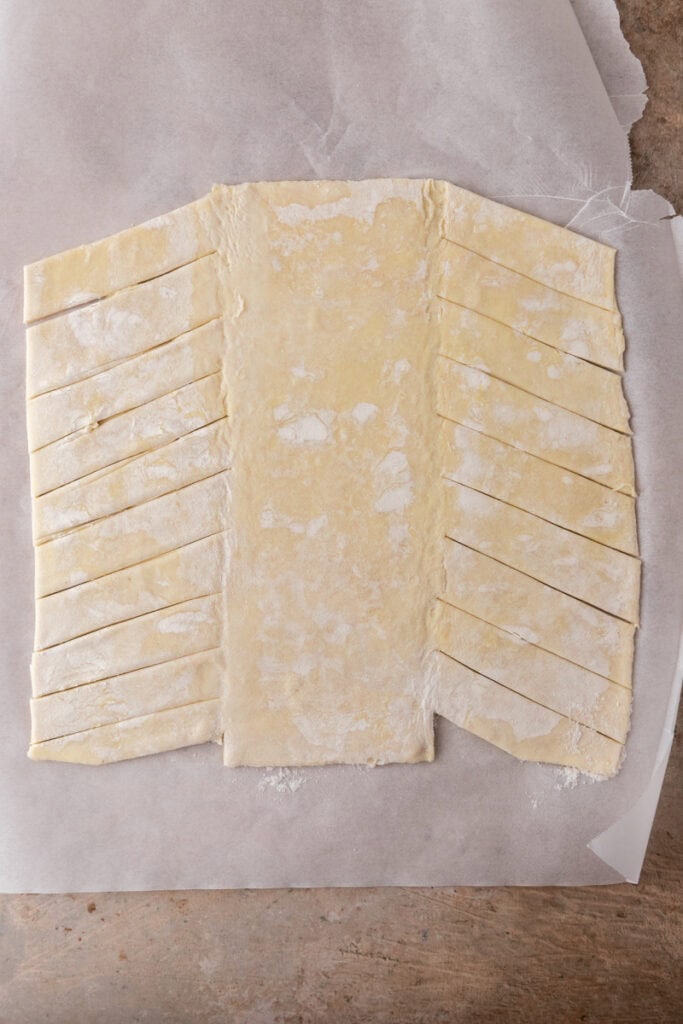 pâte façonnée, prête à être roulée