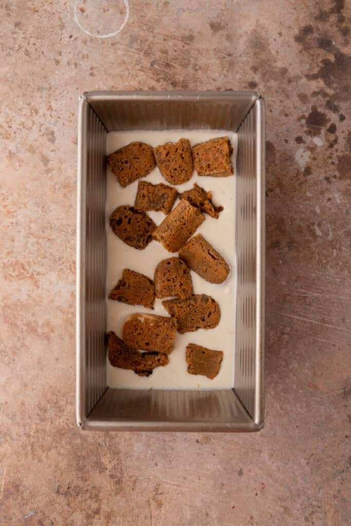 Première couche dans le moule