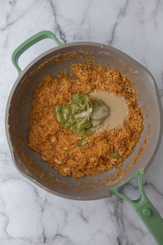 Ingrédients non mélangés dans un bol