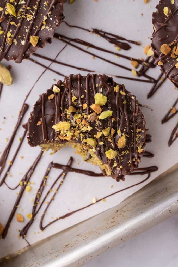 Vue aérienne de la recette de cups au chocolat de Dubaï