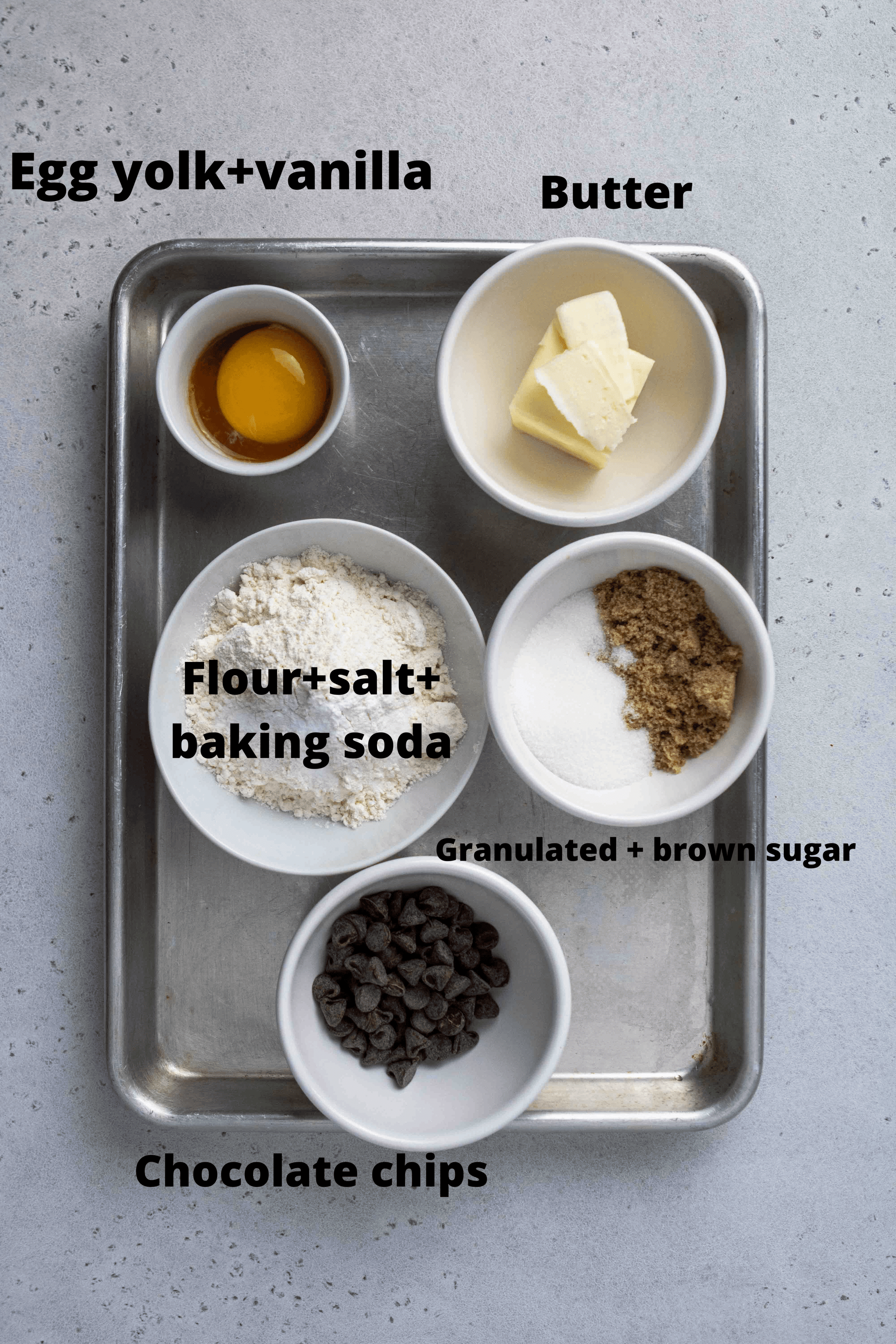 Ingrédients sur le plan de travail