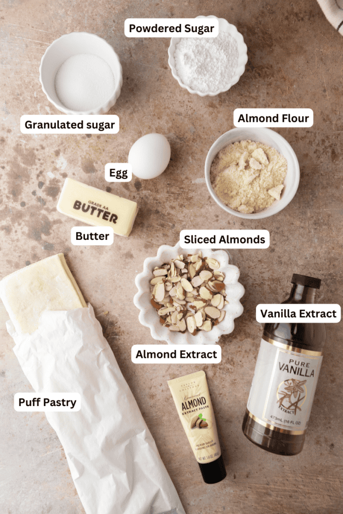 ingrédients pour la recette du croissant danois tressé aux amandes