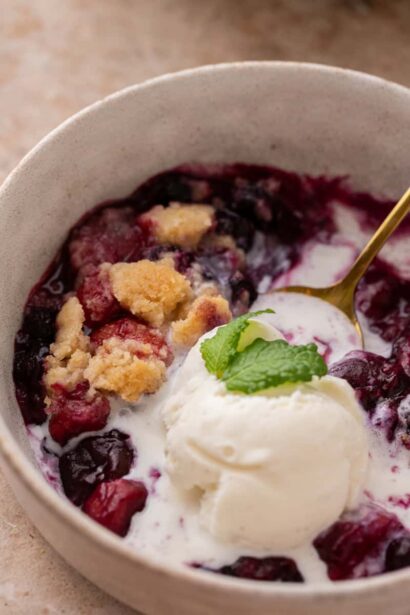 La meilleure recette de crumble aux fruits rouges mélangés