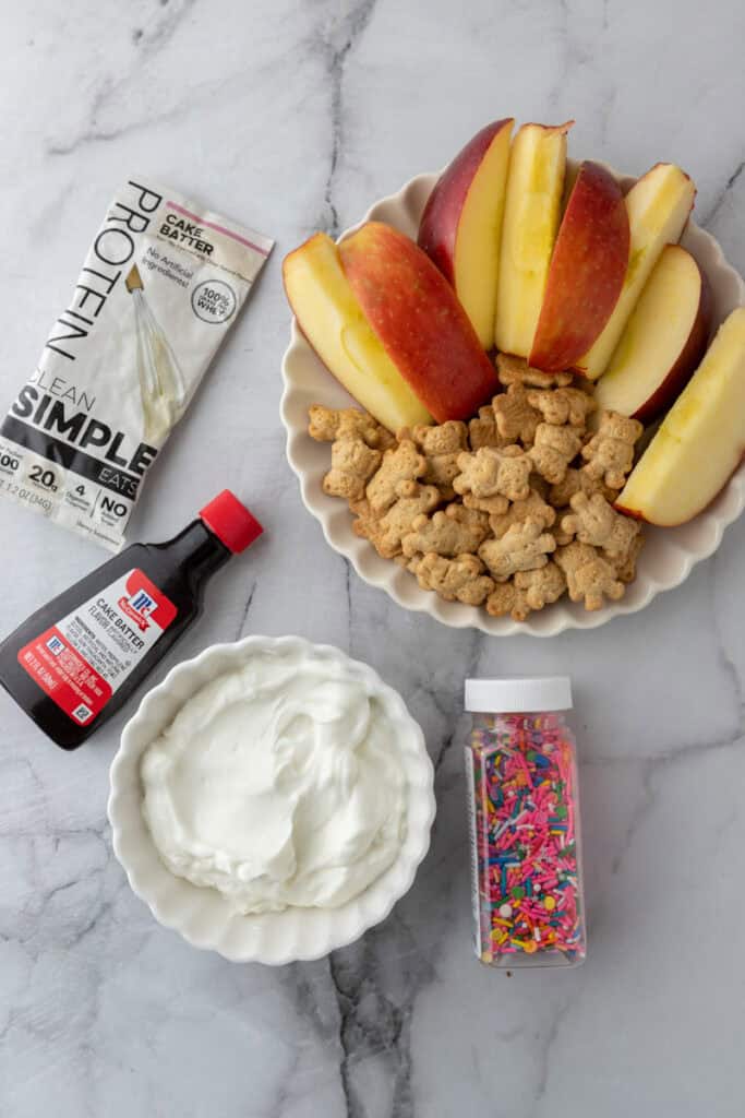 Ingrédients de la recette virale de dip Dunkaroo riche en protéines