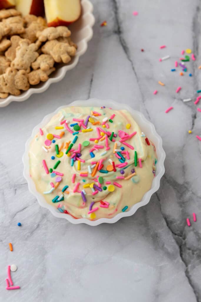 Ingrédients mélangés dans un bol